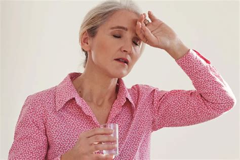 menopoza girerken adet kanaması uzun sürermi